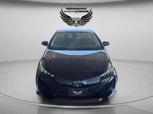 Used 2022 Toyota Prius Prime XLE image 2