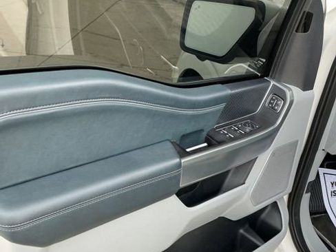 Used 2023 Ford F150 Limited image 16