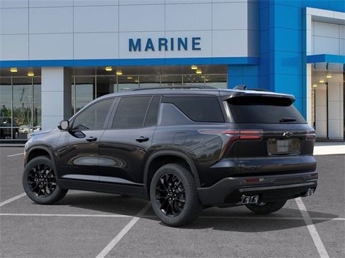 New 2026 Chevrolet Traverse LT image 3