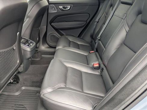 Used 2022 Volvo XC60 B5 Inscription w/ Advanced Package image 18