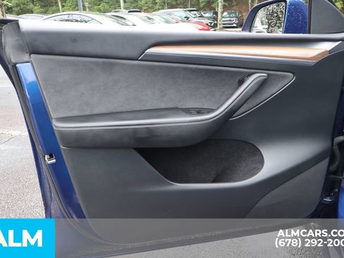Used 2023 Tesla Model Y Long Range AWD/4WD image 10