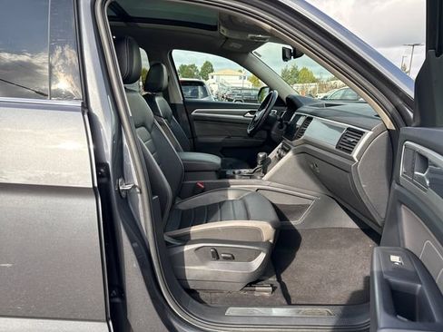 Used 2021 Volkswagen Atlas SEL Premium AWD/4WD image 9