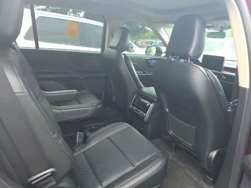 Used 2022 Lincoln Aviator Reserve w/ Elements Package Plus AWD/4WD image 11