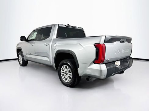 Used 2025 Toyota Tundra SR5 w/ SR5 Premium Package AWD/4WD image 7