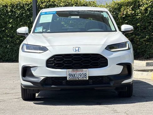 Certified 2025 Honda HR-V LX image 10