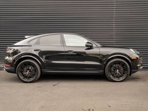 New 2026 Porsche Cayenne Base image 10