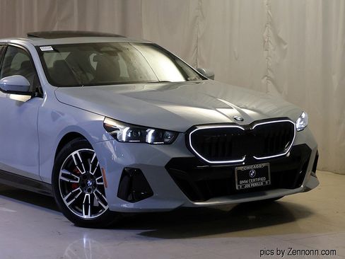 Certified 2024 BMW 540i xDrive w/ Premium Package AWD/4WD image 2
