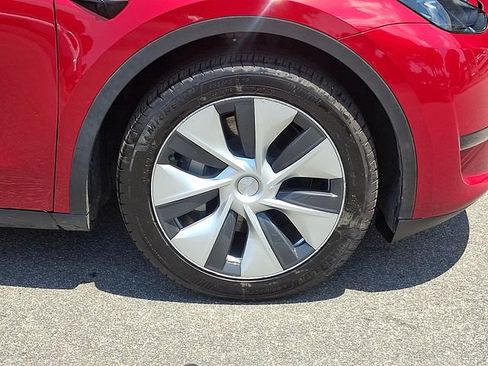 Used 2023 Tesla Model Y Long Range AWD/4WD image 8