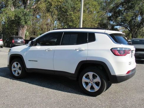 Used 2020 Jeep Compass Latitude w/ Cold Weather Group image 4
