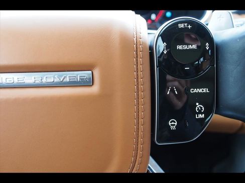 Used 2018 Land Rover Range Rover Autobiography image 35