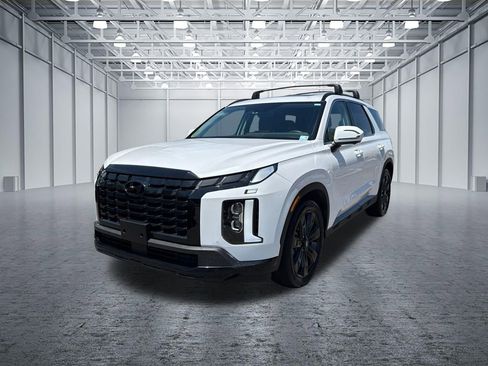 Used 2025 Hyundai Palisade XRT FWD image 3