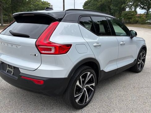 Used 2021 Volvo XC40 T5 R-Design w/ Advanced Package AWD/4WD image 5