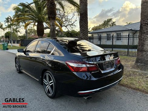Used 2016 Honda Accord Sport image 11
