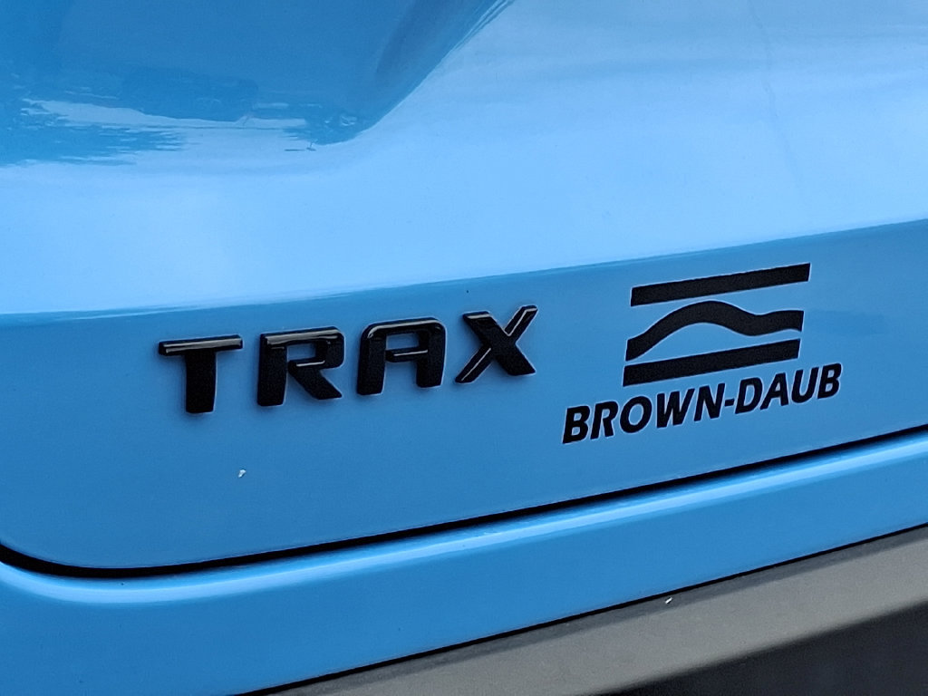 Used 2024 Chevrolet Trax RS w/ Driver Confidence Package FWD image 29