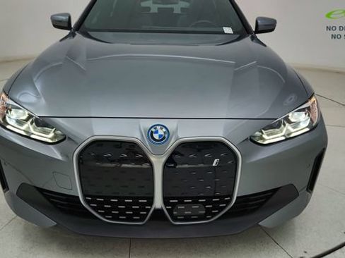 Used 2023 BMW i4 eDrive35 RWD image 9