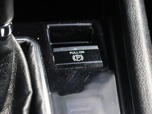 Used 2024 Jeep Compass Latitude AWD/4WD image 27