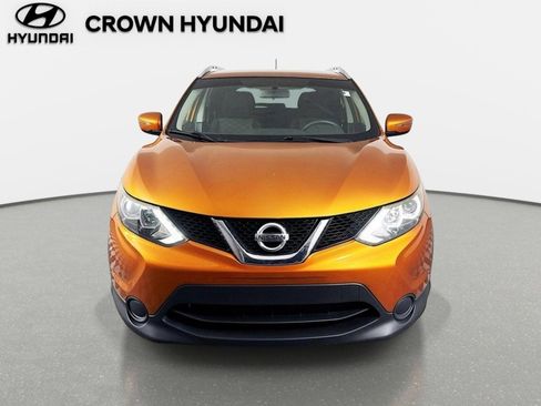 Used 2017 Nissan Rogue Sport SV FWD image 2