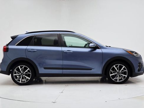 Used 2020 Kia Niro Touring image 3