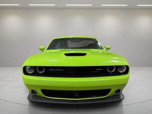 Used 2015 Dodge Challenger SRT w/ Technology Group image 19