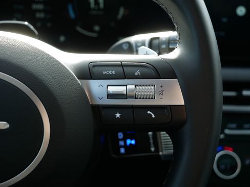 Certified 2025 Hyundai Tucson SEL image 30