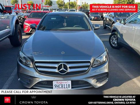 Used 2018 Mercedes-Benz E 300 image 2