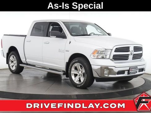 Used 2017 RAM 1500 Classic SLT w/ SLT Plus D←cor Group AWD/4WD image 1