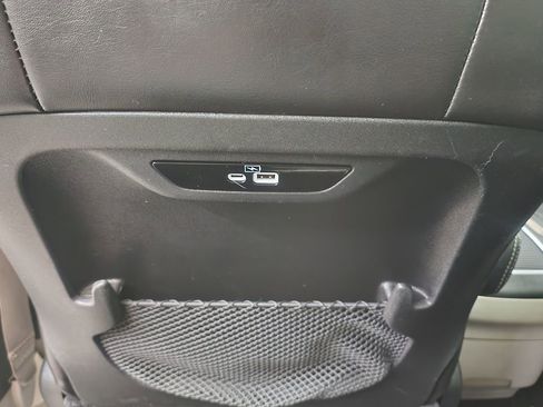 Used 2022 Chrysler Pacifica Limited FWD image 27