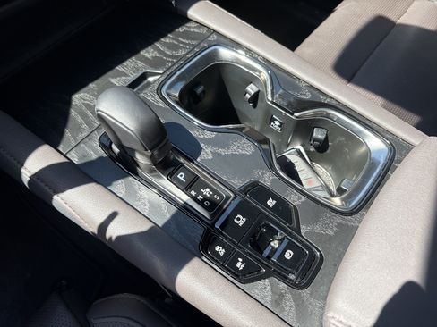 Used 2024 Lexus RX 350 w/ Convenience Package AWD/4WD image 26