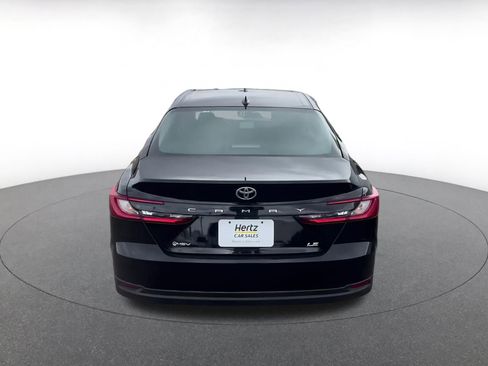 Used 2025 Toyota Camry LE image 12