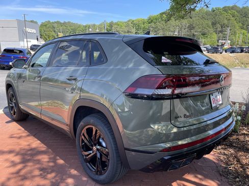 New 2026 Volkswagen Atlas Cross Sport SEL R-Line AWD/4WD image 6