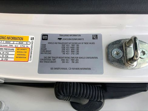 Used 2022 GMC Yukon SLT w/ SLT Premium Package image 73