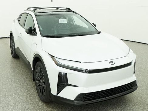 New 2026 Toyota C-HR AWD/4WD image 18