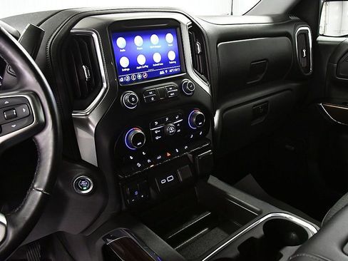 Used 2019 Chevrolet Silverado 1500 RST image 26