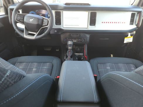 New 2026 Ford Bronco Heritage Edition AWD/4WD image 14