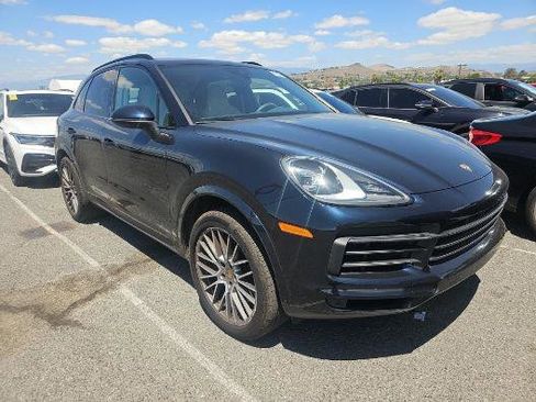 Used 2023 Porsche Cayenne Platinum Edition AWD/4WD image 1