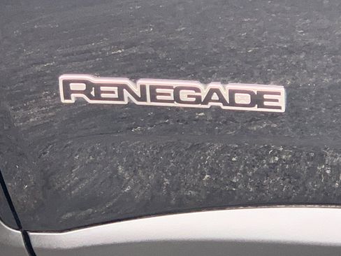 Used 2017 Jeep Renegade Limited image 49