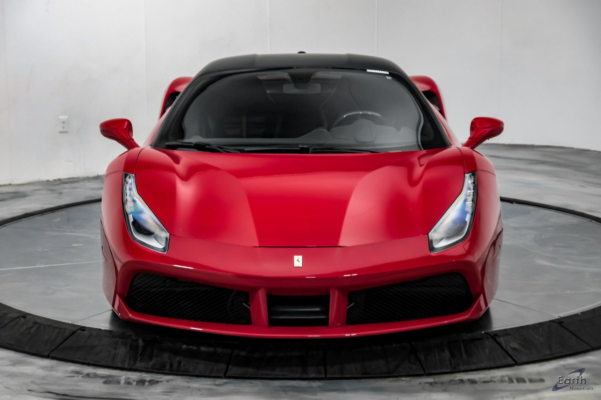 Used 2017 Ferrari 488 GTB RWD image 36