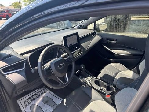 Used 2023 Toyota Corolla XSE FWD image 9