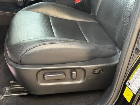 Used 2022 Toyota Tacoma TRD Sport w/ TRD Premium Sport Package image 30