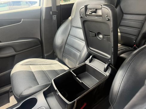 Used 2018 Kia Sorento EX FWD image 25