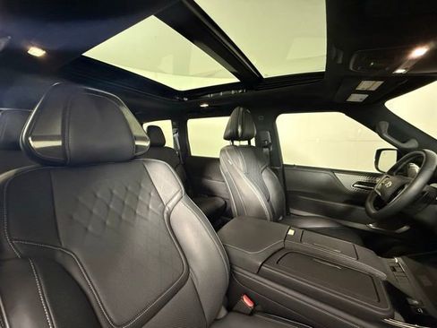 Used 2025 INFINITI QX80 Autograph AWD/4WD image 36