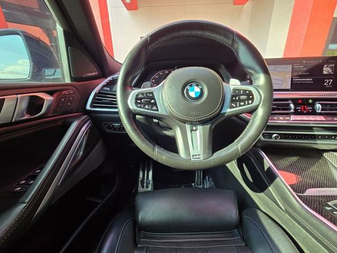 Used 2021 BMW X6 M50i w/ Executive Package image 22