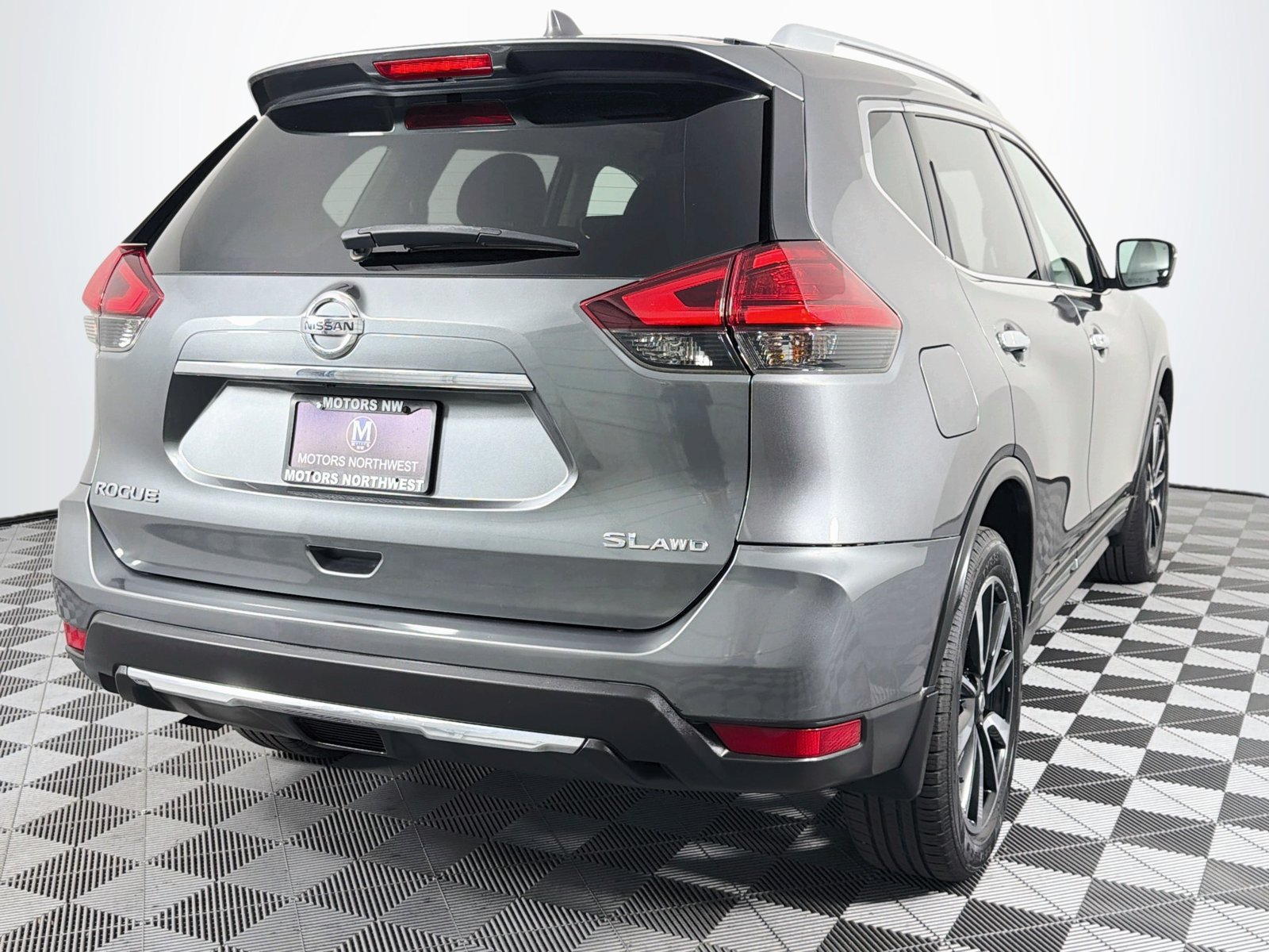 Used 2017 Nissan Rogue Platinum AWD/4WD image 25