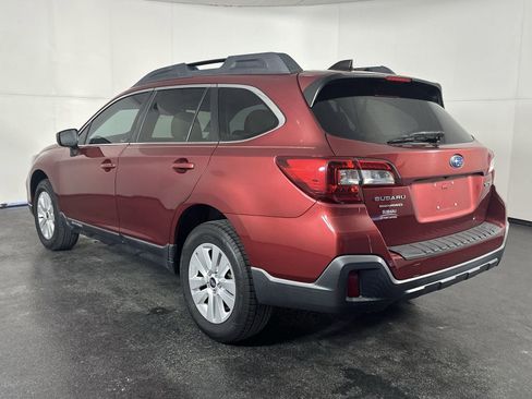 Used 2018 Subaru Outback 2.5i Premium w/ Popular Package #1 image 9