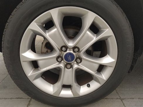 Used 2015 Ford Escape Titanium w/ Equipment Group 301A AWD/4WD image 31