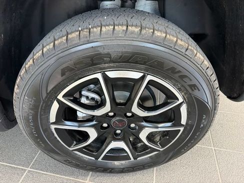 Used 2025 Jeep Compass Trailhawk AWD/4WD image 5