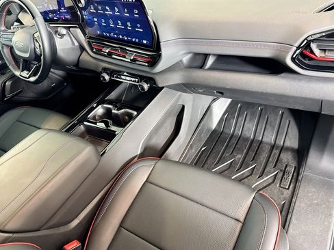 Used 2025 Chevrolet Silverado EV RST image 27