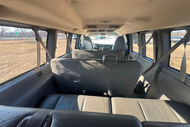 Used 2015 Chevrolet Express 2500 LS RWD image 20