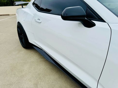Used 2018 Chevrolet Camaro ZL1 image 53