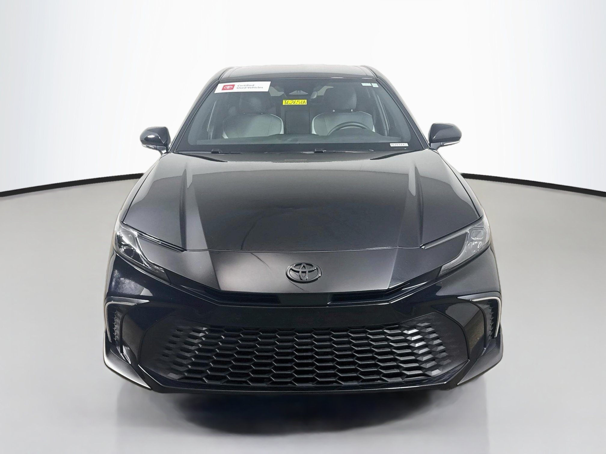 Certified 2025 Toyota Camry SE w/ Convenience Package FWD image 2